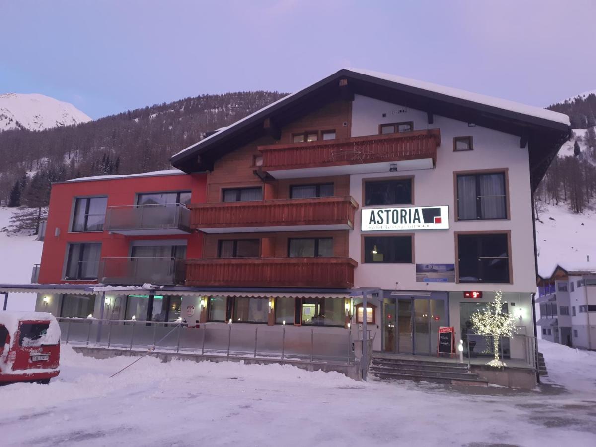 Hotel Astoria Ulrichen Exteriör bild